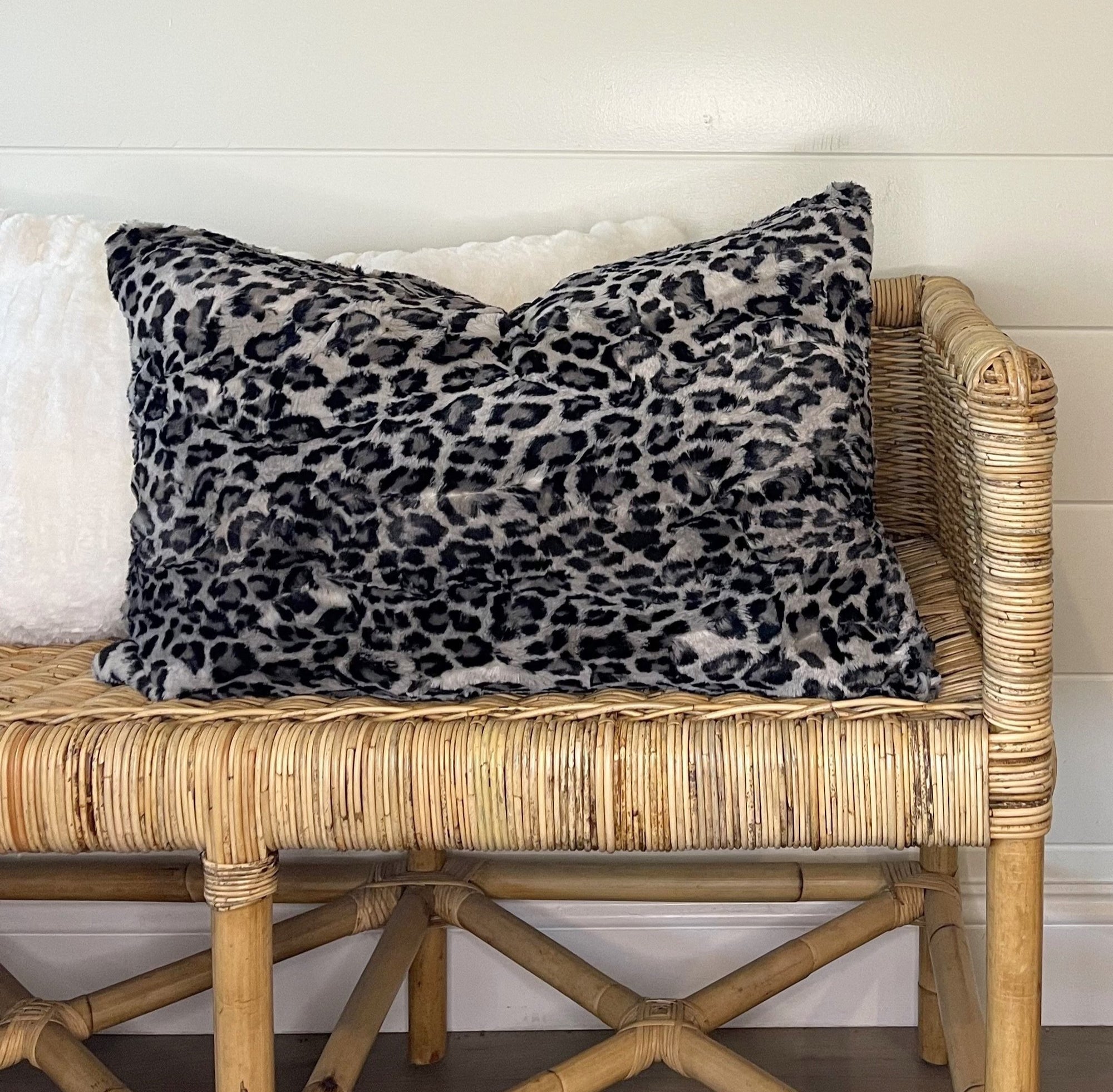 Grey Leopard - Lumbar Pillow Cover