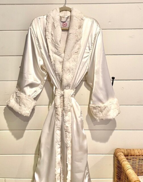 The Alps Robe